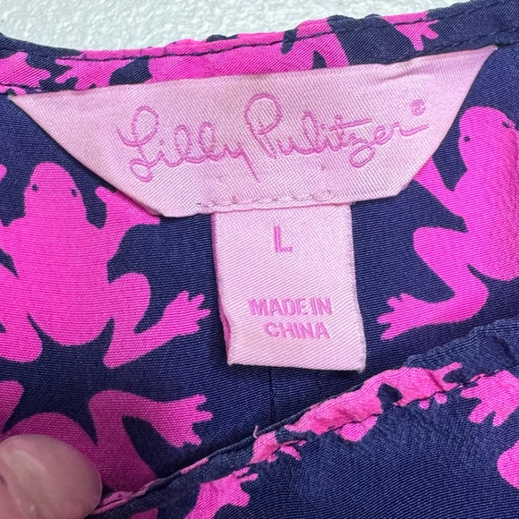 Lilly Pulitzer Get Hoppy Guava Silk Blouse Womens Large - Picture 5 of 9